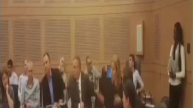 نمایندگان اتحاد صیونیست، (اریل مارگالیت (سومی از چپ) و زیپی لیونی (پنجمی از چپ) در جلسه حزبی در کنست نمایندگان اتحاد صیونیست، (اریل مارگالیت (سومی از چپ) و زیپی لیونی (پنجمی از چپ) در جلسه حزبی در کنست