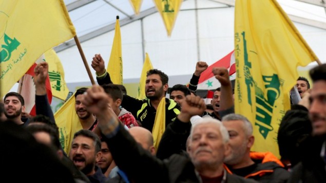 حامیان حزب الله در شهر جنوبی انصار لبنان حامیان حزب الله در شهر جنوبی انصار لبنان