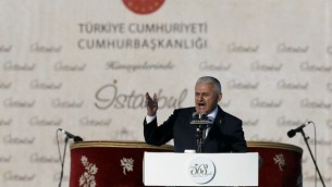 نخست وزیر جدید ترکیه بنعلی ییلدریم ۲۹ می ۲۰۱۶ در طول مراسم ۵۶۳مین سالگرد فتح قسطنطنیه (استانبول فعلی) به دست امپراتوری عثمانی، برای حضار سخنرانی می کند