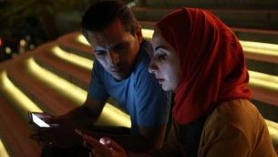 توضیح عکس:‌ فعال اپوزیسیون سوری، بحر عبدالرزاق و همسرش نورا الامیر در استانبول، ۱ اوت ۲۰۱۶