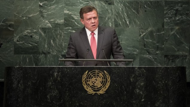 شاه اردن، عبدالله بن الحسین، حین سخنرانی در مجمع عمومی سازمان ملل متحد شاه اردن، عبدالله بن الحسین، حین سخنرانی در مجمع عمومی سازمان ملل متحد