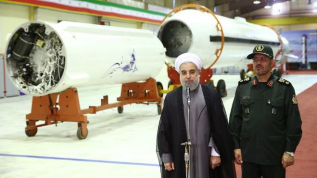 حسن روحانی در یکی از مراکز موشکی حسن روحانی در یکی از مراکز موشکی
