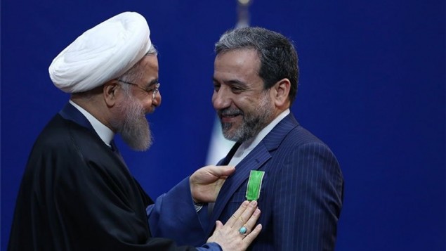 عراقچی و روحانی