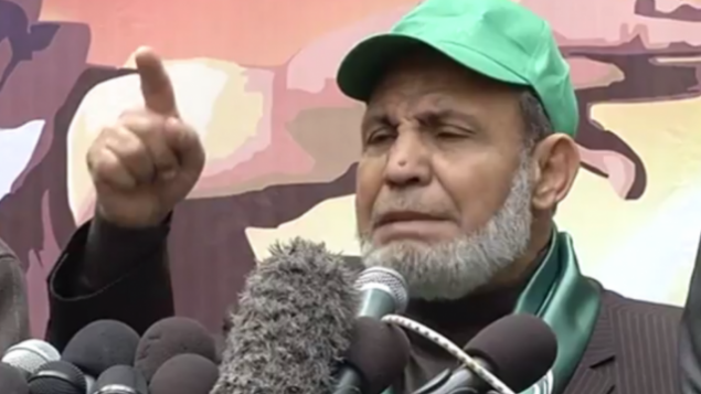 توضیح تصویر: محمود الزهار حین سخنرانی در راهپیمایی حماس در غزه – ۱۴ دسامبر ۲۰۱۵ توضیح تصویر: محمود الزهار حین سخنرانی در راهپیمایی حماس در غزه – ۱۴ دسامبر ۲۰۱۵