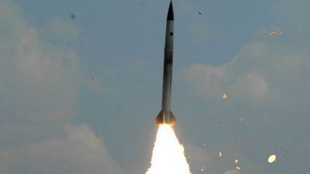 توضیح تصویر: تزئینی، دفاع هوایی موشک اس ۳۰۰ روسیه. (photo credit: AP/File)