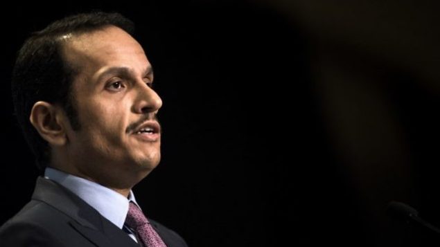 تصویر: محمد ابن عبدالرحمن آل ثانی وزیر خارجه قطر در مراسم نهار در مرکز اعراب واشنگتن، دی سی، در ۲۹ ژوئن ۲۰۱۷.
(AFP Photo/Brendan Smialowski) تصویر: محمد ابن عبدالرحمن آل ثانی وزیر خارجه قطر در مراسم نهار در مرکز اعراب واشنگتن، دی سی، در ۲۹ ژوئن ۲۰۱۷.
(AFP Photo/Brendan Smialowski)
