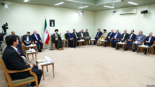 خامنه ای در دیدار با دولت خامنه ای در دیدار با دولت