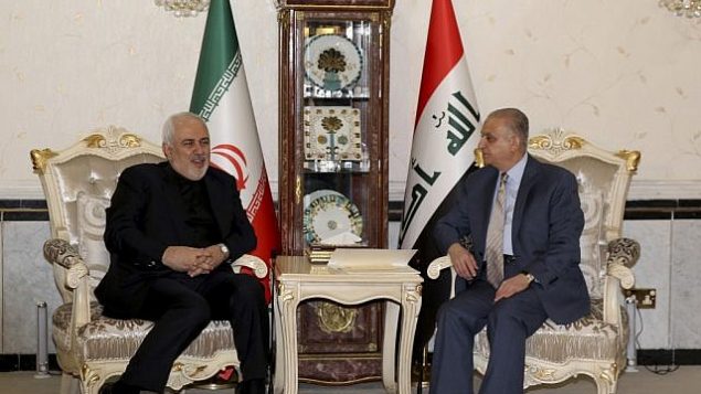 تصویر: محمد علی الحکیم وزیر خارجه عراق، راست، در ملاقات با محمدجواد ظریف وزیر خارجه ایران در بغداد، ۲۶ مه ۲۰۱۹. (SABAH ARAR/AFP)