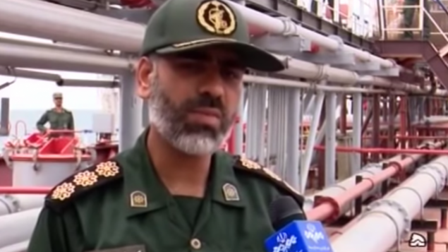تصویر: دریادار علیرضا تنگسیری فرمانده نیروی دریایی سپاه پاسداران انقلاب اسلامی.
(Screen capture/YouTube)