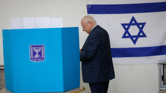 President Reuven Rivlin casts his ballot at a voting station in Jerusalem, during the Knesset Elections, on March 2, 2020. Photo by Olivier Fitoussi/Flash90 *** Local Caption *** ?????
??????
????
?????
????
????? ????? ?????? President Reuven Rivlin casts his ballot at a voting station in Jerusalem, during the Knesset Elections, on March 2, 2020. Photo by Olivier Fitoussi/Flash90 *** Local Caption *** ?????
??????
????
?????
????
????? ????? ??????