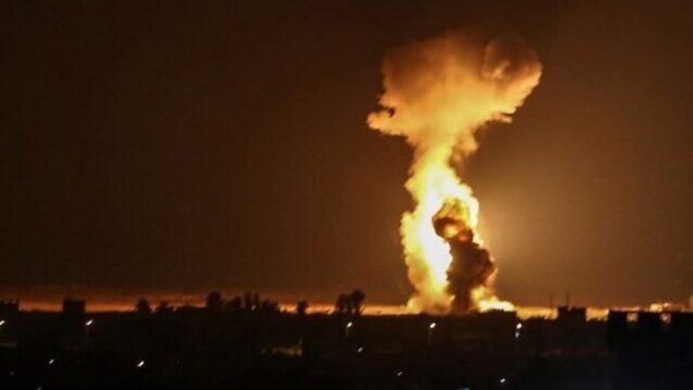 Smoke and flames rise after war planes belonging to the Israeli army carried out airstrikes over the southern Gaza Strip city of Rafah on August 12, 2020. (Photo by SAID KHATIB / AFP) Smoke and flames rise after war planes belonging to the Israeli army carried out airstrikes over the southern Gaza Strip city of Rafah on August 12, 2020. (Photo by SAID KHATIB / AFP)