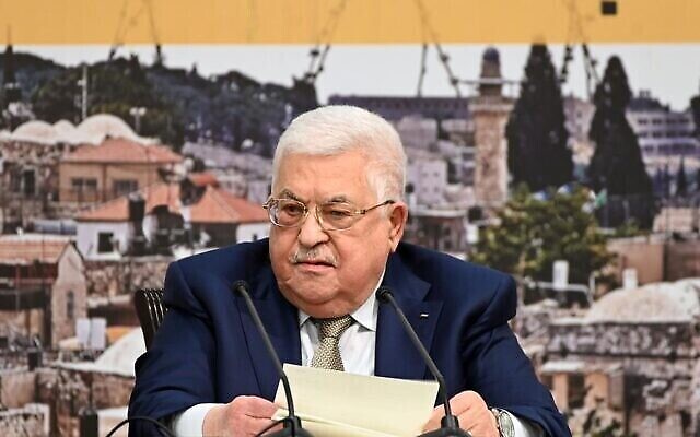محمود عباس رئیس تشکیلات خودگردان فلسطینیان حین سخنرانی در یکی از جلسات نادر شورای مرکزی سازمان آزادیبخش فلسطین در ۶ فوریهٔ ۲۰۲۱. (WAFA) محمود عباس رئیس تشکیلات خودگردان فلسطینیان حین سخنرانی در یکی از جلسات نادر شورای مرکزی سازمان آزادیبخش فلسطین در ۶ فوریهٔ ۲۰۲۱. (WAFA)