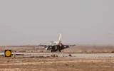 شرح عکس: جت جنگندهٔ F-16 نیروی هوایی اسرائیل در ۲۶ دسامبر ۲۰۲۴ برای حمله به حوثی های یمنی تحت حمایت ایران بهوا بر می خیزند. (Israel Defense Forces)