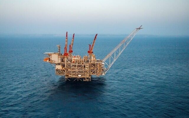 شرح عکس: اسکلهٔ گاز طبیعی لویاتان در آبهای ساحلی اسرائیل. (Albatross)