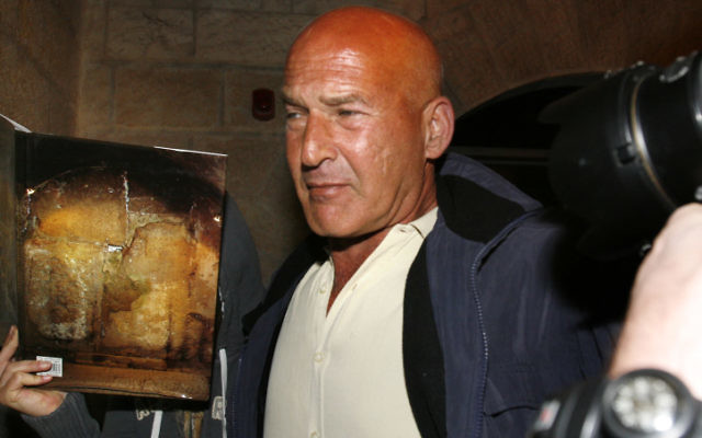 Rafi Refaeli, le père de la mannequin israélienne Bar Refaeli, en 2007. (Crédit : Michal Fattal/Flash90) Rafi Refaeli, le père de la mannequin israélienne Bar Refaeli, en 2007. (Crédit : Michal Fattal/Flash90)