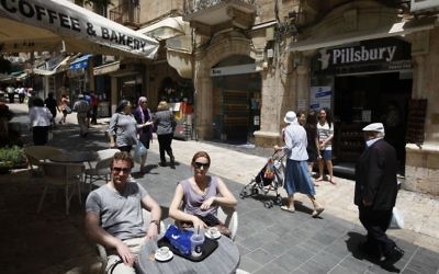 Vue de la rue  Ben Yehuda au centre de Jérusalem (Crédit photo: Miriam Alster/Flash90)
