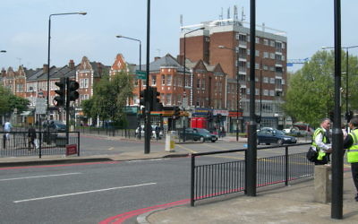 Stamford Hill (Photo Credit:CC BY-SA,Ewan-M/Flickr)