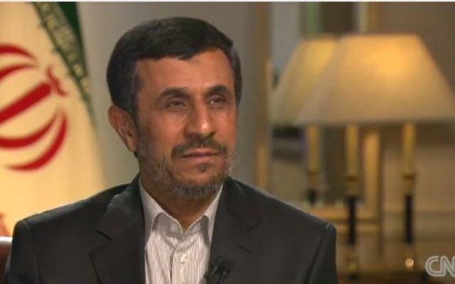 Mahmoud Ahmadinejad en septembre 2012 (Crédit : capture d'écran YouTube/CNN)