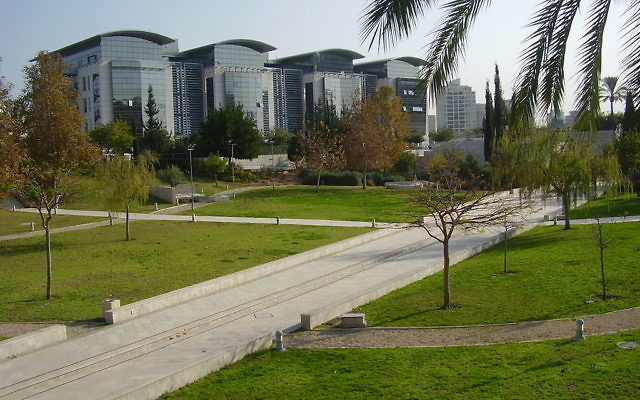 L'université Bar-Ilan (Crédit : CC-BY Avishai Teicher/Wikimedia Commons)