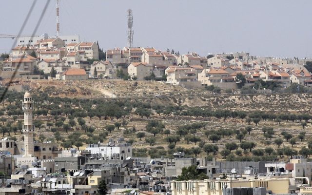 Gilo vu depuis Bethlehem. (Crédit : Yossi Zamir/Flash90)