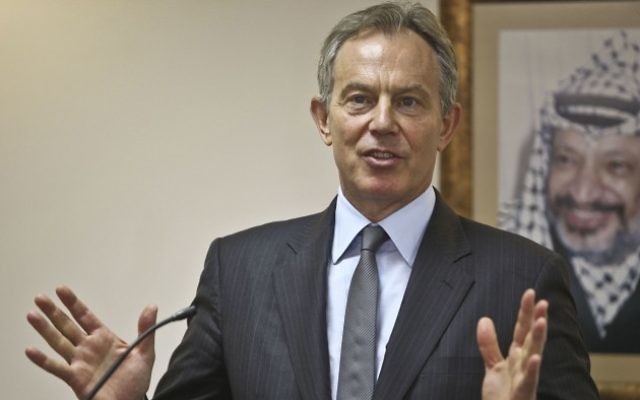 Tony Blair, ancien Premier ministre britannique et envoyé du Quartet pour la paix au Moyen Orient, en mars 2010. (Crédit : Issam Rimawi/Flash90)