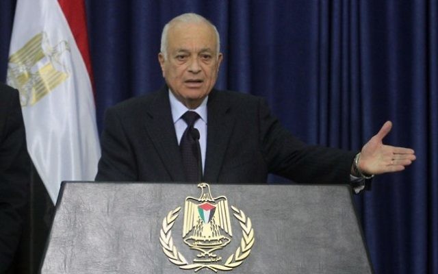 Le secrétaire général de la Ligue arabe Nabil Elaraby pendant une conférence de presse à Ramallah, le 29 décembre 2012. (Crédit: Issam Rimawi/Flash90) Le secrétaire général de la Ligue arabe Nabil Elaraby pendant une conférence de presse à Ramallah, le 29 décembre 2012. (Crédit: Issam Rimawi/Flash90)