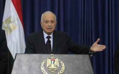 Nabil al-Arabi à Ramallah en 2012 (Crédit : Issam Rimawi/Flash90)