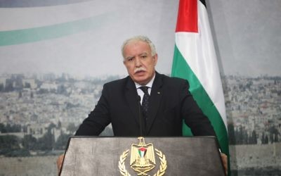 Le ministre des Affaires étrangères de l'Autorité palestinienne Riyad al-Malki (Crédit : Issam Rimawi/Flash90)