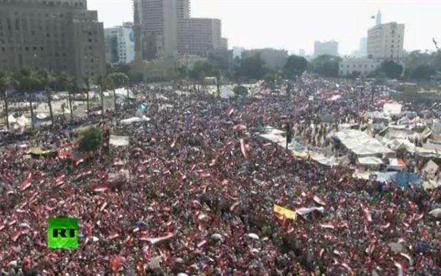 La place Tahrir. (Capture d'écran : Russia Today)