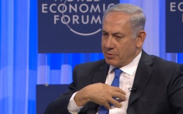 Le Premier ministre Benjamin Netanyahu, lors d'une séance questions-réponses au Forum économique mondial de Davos, en Suisse, le 23 janvier 2013. (Crédit : capture d'écran/CFR) Le Premier ministre Benjamin Netanyahu, lors d'une séance questions-réponses au Forum économique mondial de Davos, en Suisse, le 23 janvier 2013. (Crédit : capture d'écran/CFR)