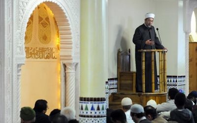 Tareq Oubrou, le grand imam de la mosquée de Bordeaux - 27 décembre 2013 - (Crédit : AFP/Mehdi Fedouach)