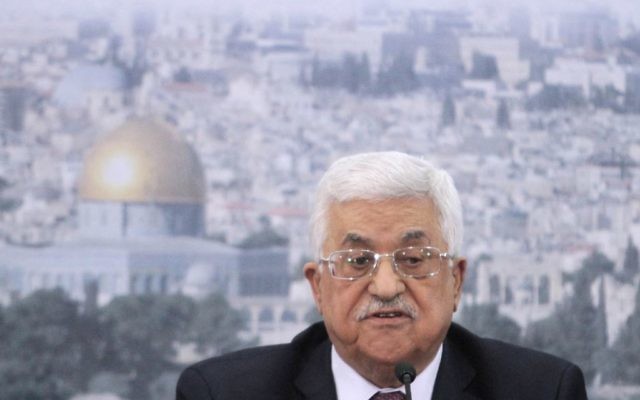 Le président de l'Autorité palestinienne Mahmoud Abbas (Crédit : Issam Rimawi/FLASH90) Le président de l'Autorité palestinienne Mahmoud Abbas (Crédit : Issam Rimawi/FLASH90)