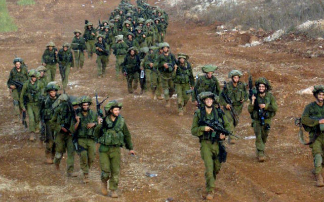 Des soldats de la brigade Nahal quittent le Liban, en août 2006. Illustration. (Crédit : Hmbr/domaine public/Wikimedia Commons) Des soldats de la brigade Nahal quittent le Liban, en août 2006. Illustration. (Crédit : Hmbr/domaine public/Wikimedia Commons)