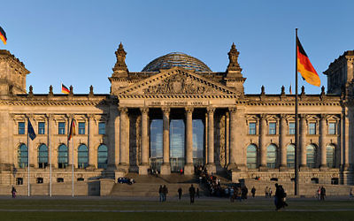 Le Bundestag, chambre basse du Parlement allemand (Crédit : Jürgen Matern /Wikimedia Commons, CC-BY-3.0)