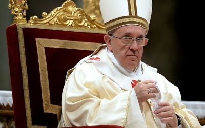 Le pape François durant la messe à la basilique Saint-Pierre au Vatican, le 2 février 2014