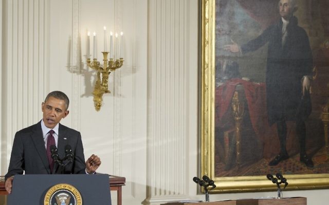Le président américain Barack Obama prononce un discours à la Maison Blanche, le 18 mars 2014 (Crédit : AFP PHOTO/Saul LOEB) Le président américain Barack Obama prononce un discours à la Maison Blanche, le 18 mars 2014 (Crédit : AFP PHOTO/Saul LOEB)