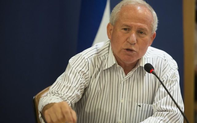 Le député Likud Avi Dichter, le 25 octobre 2012 (Crédit : Yonatan Sindel/Flash90) Le député Likud Avi Dichter, le 25 octobre 2012 (Crédit : Yonatan Sindel/Flash90)