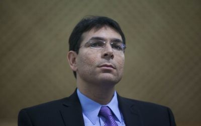 Danny Danon, à la Cour Suprême de Jérusalem, le 24 février 2014 (Crédit : Yonatan Sindel/Flash90)