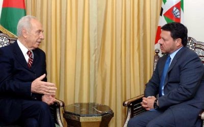 Le président israélien et le roi jordanien Abdullah II, juin 2006 (Crédit : Moshe Milner /GPO /Flash90)