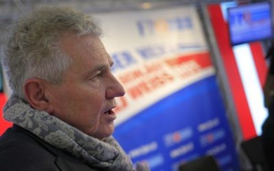 Andreas Mölzer, député européen du parti d'extrême droite autrichien FPÖ, le 18 novembre 2013 (Crédit : Alexander Klein/AFP)