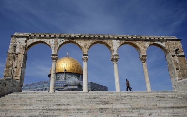 La mosquée d'Al-Aqsa sur le mont du Temple, à Jérusalem. (Crédit : AFP) La mosquée d'Al-Aqsa sur le mont du Temple, à Jérusalem. (Crédit : AFP)