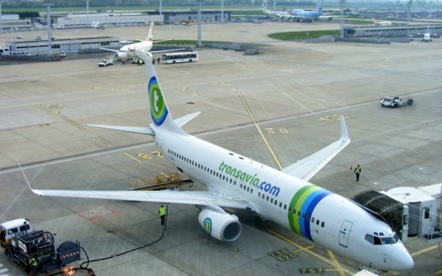 Un Boeing 737 de la compagnie Transavia France à l'aéroport de Paris-Orly (Crédit : CC BY Mathieu Marquer/Flickr)