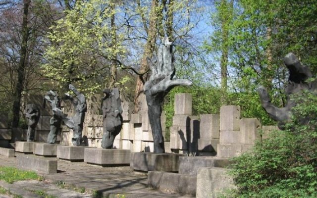 Un monument juif à Groningen aux Pays Bas (Crédit : ZanderZ Wikimedia commons)