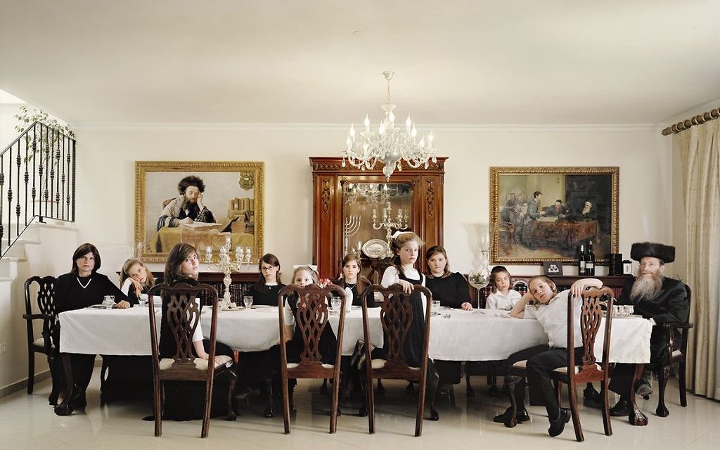 La famille Weinfeld, Snir Stream Laguna 2010, par Frederic Brenner (Crédit : Frederic Brenner/autorisation Howard Greenberg Gallery)