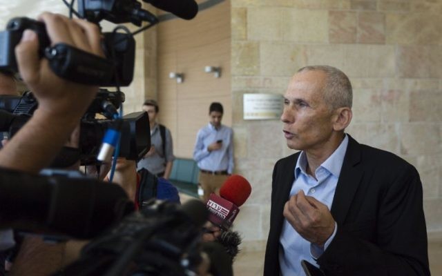 Omer Bar-Lev, député de l'Union sioniste.  (Crédit : Flash90)