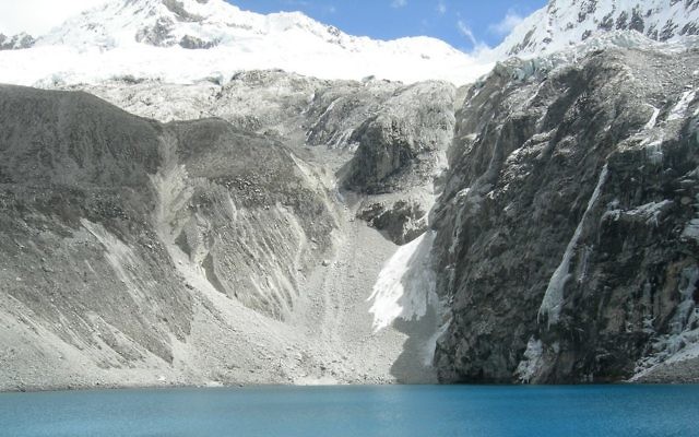 Le lac Laguna 69 dans les Andes péruviennes (Crédit : CC BY SA Léo Guellec/Flickr)