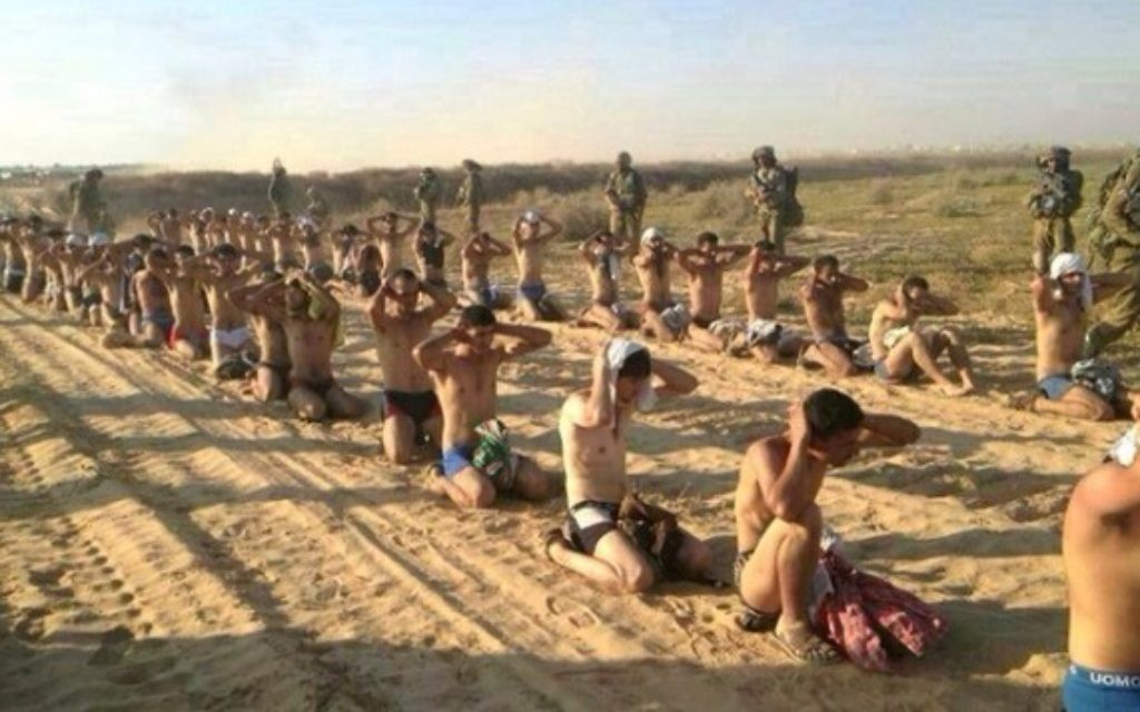 Suspects de Gaza arrêtés par des soldats israéliens - 24 Juillet, 2014 (Crédit : autorisation)