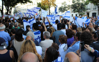 Manifestation pro-israélienne à Paris le 31 juillet 2014 (Crédit : Glenn Cloarec/Times of Israel)