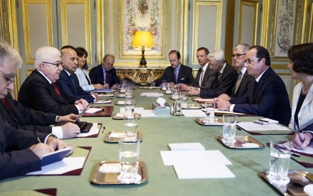 Conférence à Paris sur la lutte contre le terrorisme en Irak - 15 septembre 2014 (Crédit : AFP) Conférence à Paris sur la lutte contre le terrorisme en Irak - 15 septembre 2014 (Crédit : AFP)