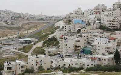 Le quartier d'Issawiya, à Jérusalem-Est. (Crédit : Miriam Alster/Flash90)